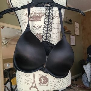 Victoria's secret bombshell bra